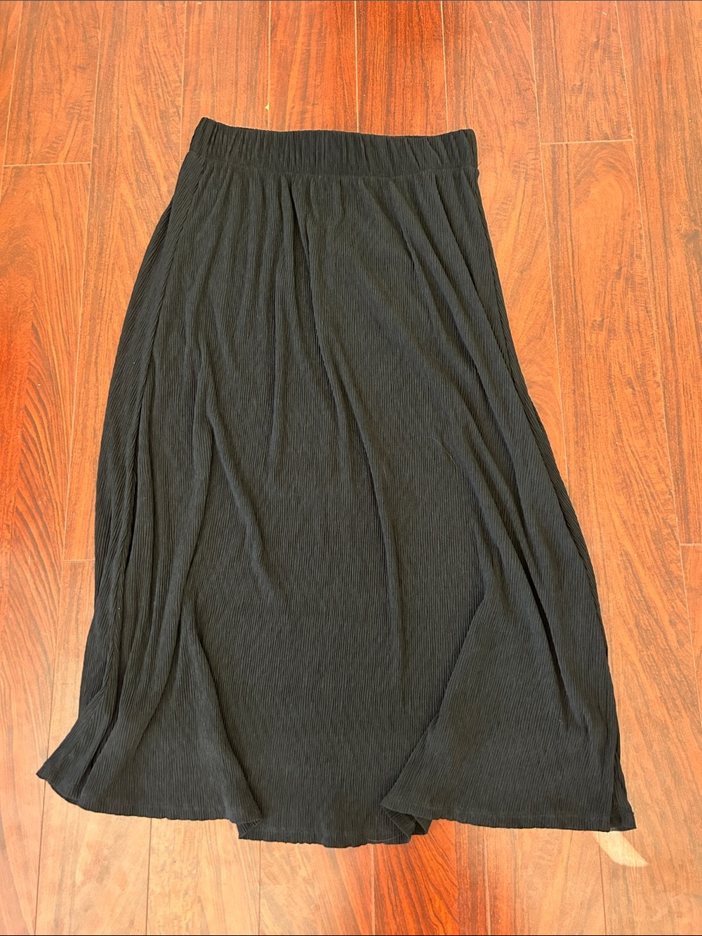 Women’s Black Midi Skirt - Classic Elastic Waist